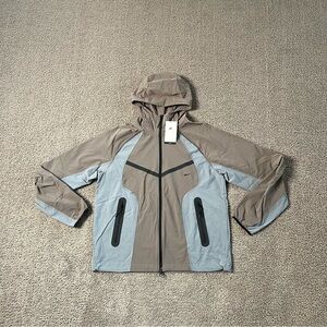 Nike Tech Dri-FIT Color-Block Windrunner Loose Jacket Men’s Size Small